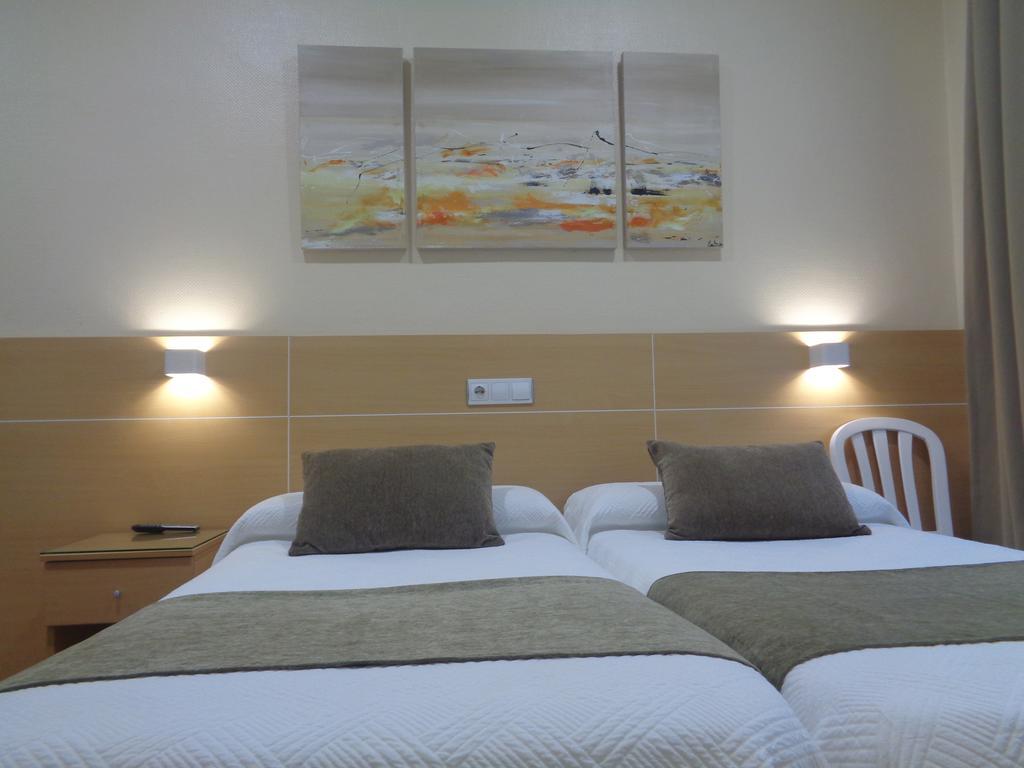 Pension Urumea San Sebastián Exteriör bild