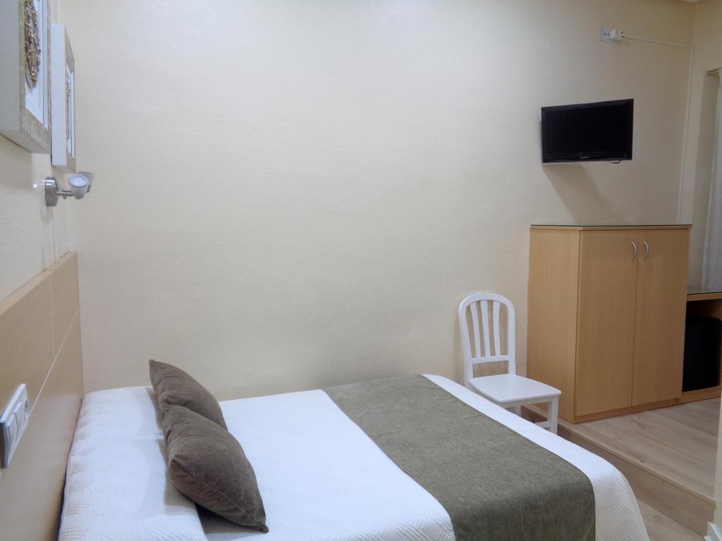 Pension Urumea San Sebastián Exteriör bild