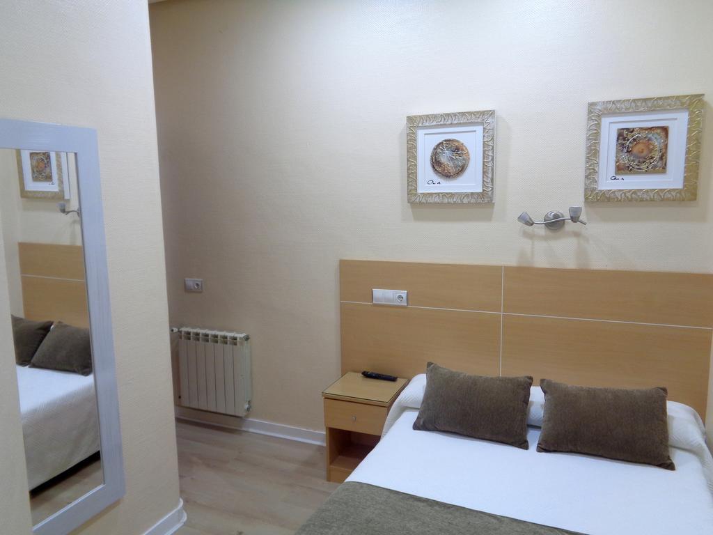 Pension Urumea San Sebastián Exteriör bild