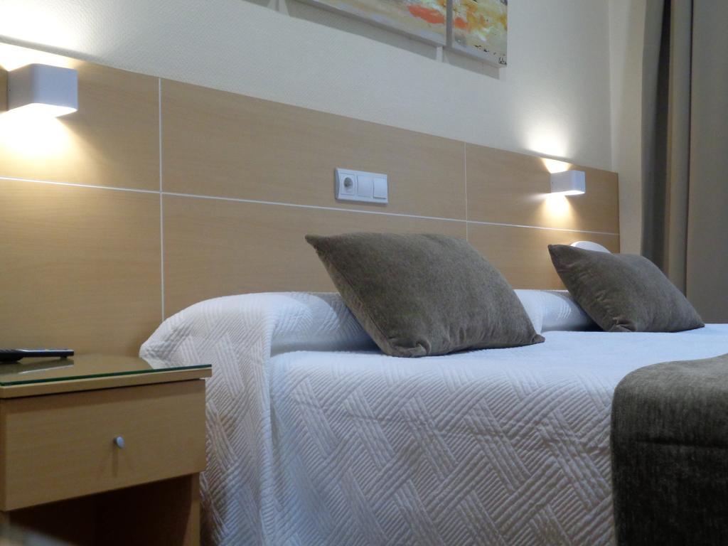 Pension Urumea San Sebastián Exteriör bild