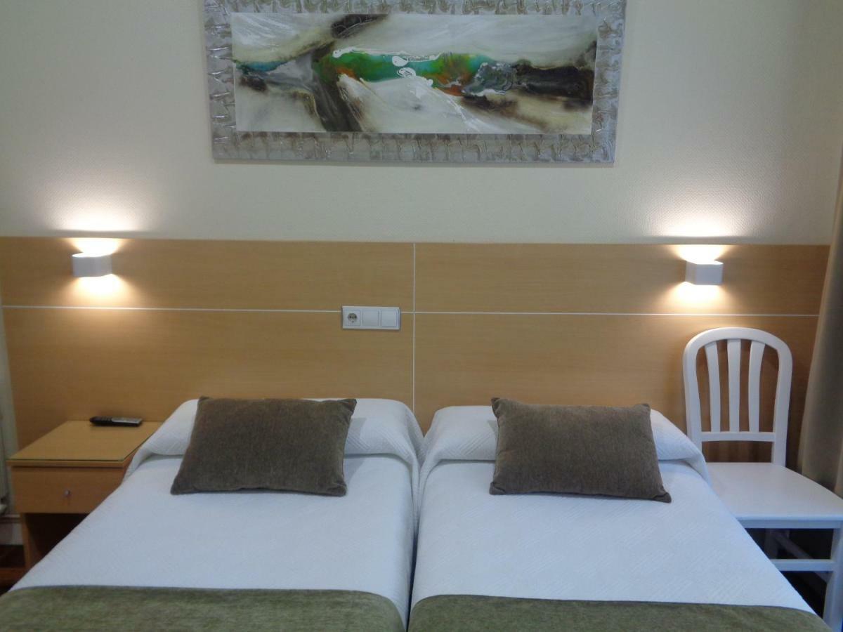 Pension Urumea San Sebastián Exteriör bild